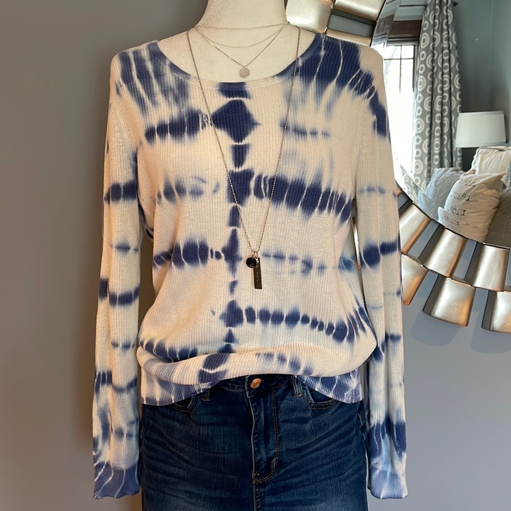 Crew neck sweater